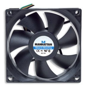 700955 Ventilador para Fuentes de Poder / Gabinetes, 80 mm, 3 pines, rodamientos tipo sleeve otorga una operación confiable y tranquila