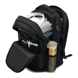 Mochila. Vorago BP-402 Negra. Expandible para Laptop de 15.6 pulgadas color negra USB