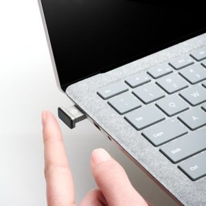 Llave verimark pro para huellas dactilares KENSINGTON K64704WW